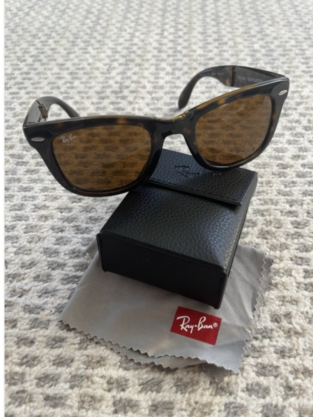 Ray-Ban RB4105 Folding Wayfarer Tortoise Brown Lenses 50mm Foldable Sunglasses